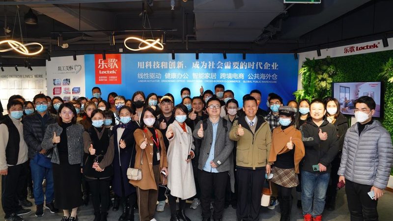 相较于传统的电商培训课程，一对一培训具有以下优势：